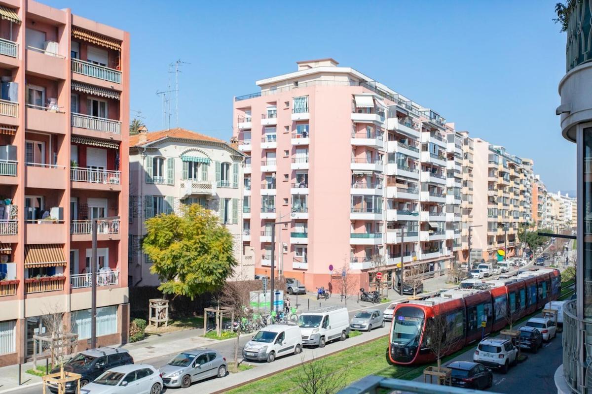 #37 1bdr Bagatelle, Promenade, Sea Front Balcony & Ac Apartment Nizza